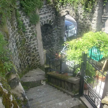 Monolocale All' Interno Del Castello De Farro 아파트 *